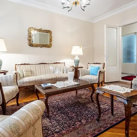 Chic Flat With Balcony Close To Caddebostan Shore * Istambul