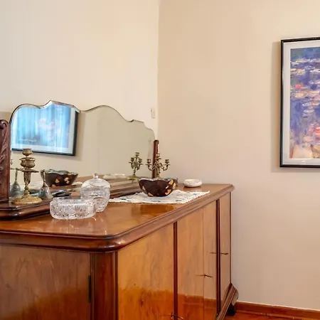 Chic Flat With Balcony Close To Caddebostan Shore Istanbul